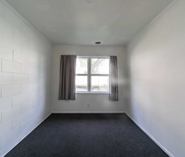 Low-Maintenance Living in Popular Hillcrest - Photo 1