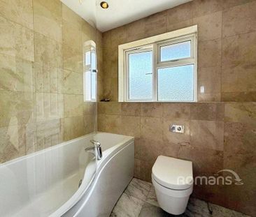 4 bedroom detached house to rent - Photo 1