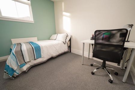 Student Apartment 5 bedroom, City Centre, Sheffield - Photo 2