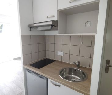 Location Appartement 1 pièce 19m² FRANQUEVILLE ST PIERRE 76520 - Photo 3