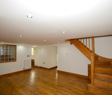 4 bedroom detached house to rent - Photo 1