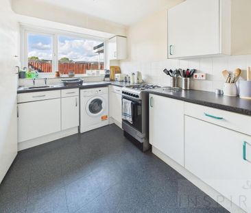 3 bedroom maisonette to rent - Photo 6