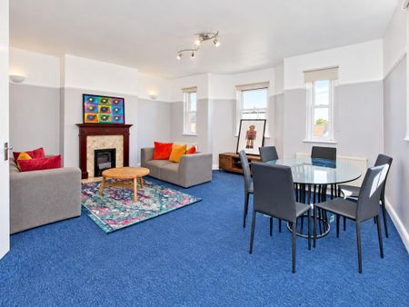4 bedroom apartment to rent - Photo 2