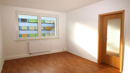 2 Zimmer + Zusatzraum im barrierearmen SERVICEWOHNEN - Photo 2