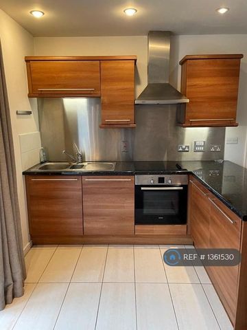 2 bedroom flat to rent - Photo 3