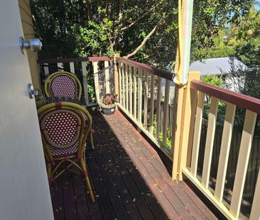 Shorncliffe - Photo 2