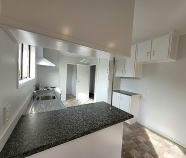 2 Massine Place, Randwick Park, Auckland - Photo 6