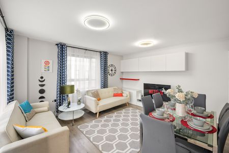 3 Bed Flat, Palmerston Road, W3 - Photo 4