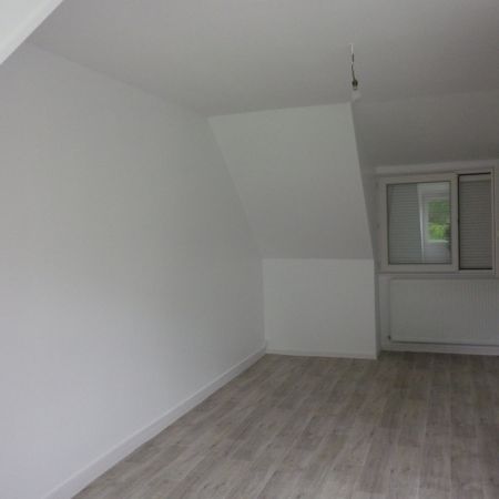 Maison située à MONCHY-LAGACHE sur un terrain de 790 m² - Photo 4