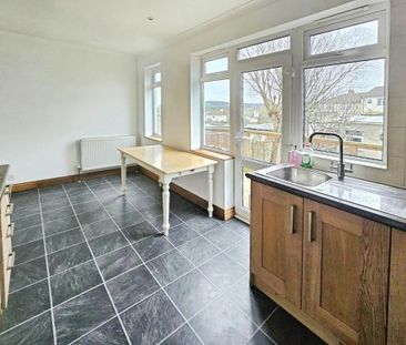 3 bedroom end of terrace house to rent - Photo 6