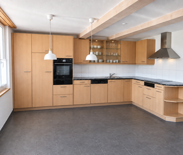 4.5-Zimmerwohnung auf dem Land mit grossem Balkon zu Vermieten - Photo 2
