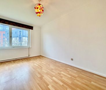 Longwood Road, Hertford - Photo 4