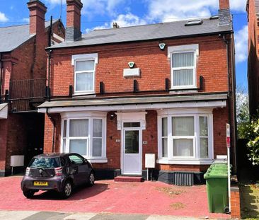 1 bedroom in a flat share to rent - Photo 1