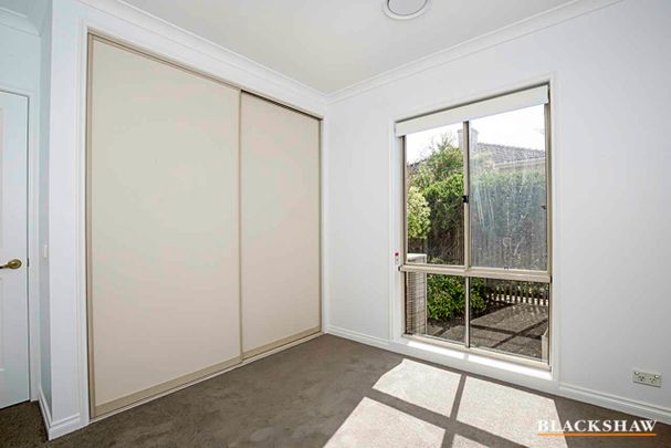 Freshly Painted Low-Maintenance Three-Bedroom Townhouse in Braddon - Photo 1