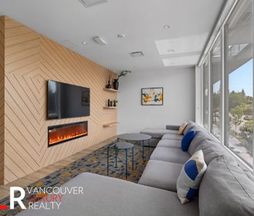 Condo in Surrey, BC - Photo 5