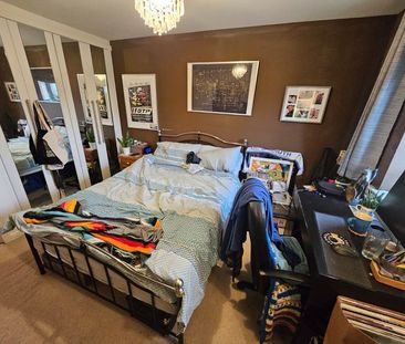 4, 165 Hornbeam Close - Photo 4