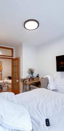 1 BEDROOM + 1 BATHS / Lovely KITSILANO Location. - Photo 1