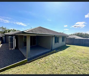 141 Sunningdale Circuit, Medowie, NSW 2318 - Photo 2