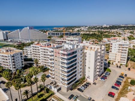 3 room luxury Apartment for rent in Alto do Quintao, Portimão, Distrito de Faro - Photo 2