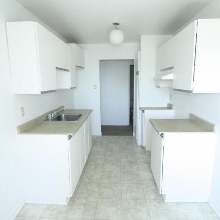 A Valleyfield – Grand, beau, propre et tranquille 5-1/2 pour 1 JUILLET - Photo 4