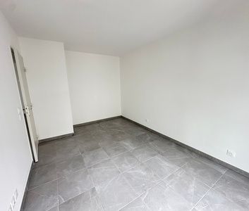 Location Appartement 2 pièces 38m² ARLES 13200 - Photo 5