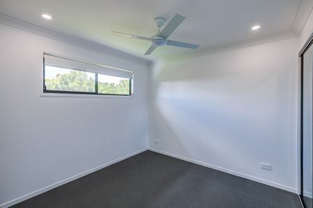 Brand New 2 Bedroom Duplex! - Photo 4