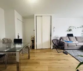 Appartement · 13353 m² · Québec - Photo 2
