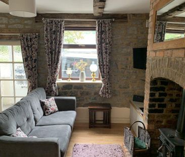 2 bedroom cottage to rent - Photo 1