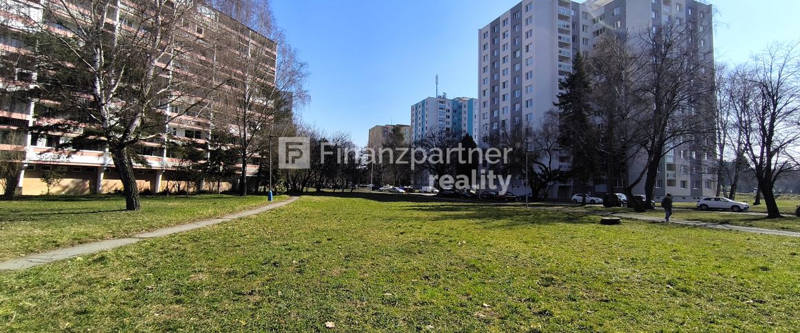 PRENAJATÁ - Útulná garsónka pri Laborci na prenájom - Photo 1