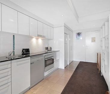 3-6 Months Only, Fully Furnished, sleeps up to 4 people, No Bills - Photo 5