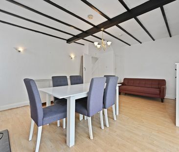 3 Bed Semi-Detached House, Princes Gardens, W3 - Photo 3