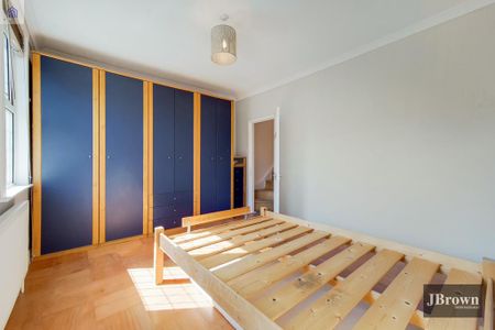 4 bedroom terraced house to rent - Photo 4