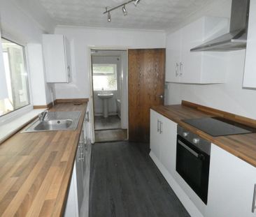 3 bedroom property to rent - Photo 2