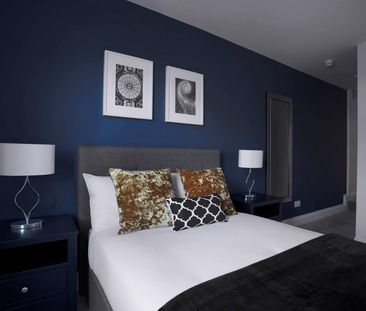 1 bedroom Flat To Let - Photo 3