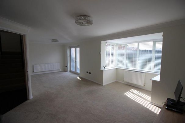 4 bedroom property to rent - Photo 1