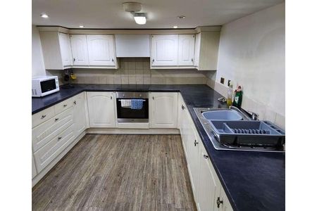 Kings Square, Bridgwater, Somerset, TA6 - Photo 5