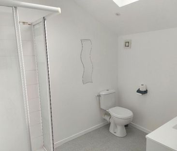 Location Appartement 2 pièces 45m² EAUNES 31600 - Photo 2