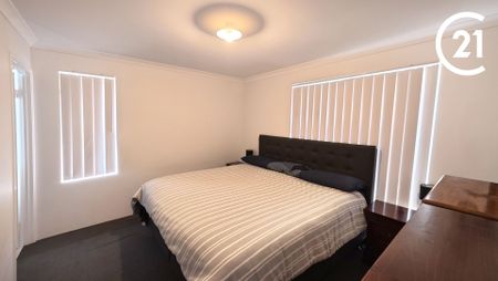 Modern 3x2 Family Living in the Heart of Dalyellup! - Photo 3