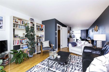 Highbury Stadium Square, London, N5 1FD - Photo 2