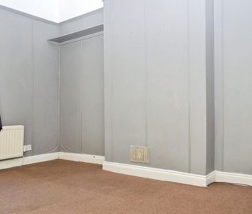 4 bedroom House To Let - Photo 6