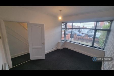 3 bedroom terraced house to rent - Photo 3