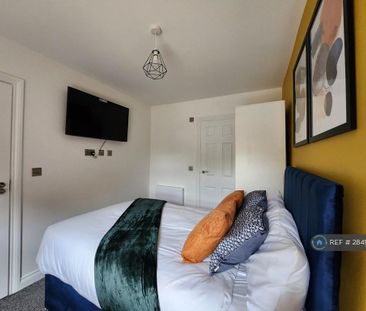 1 bedroom in a house share to rent - Photo 3