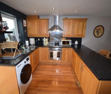 3 bedroom semi-detached house to rent - Photo 3