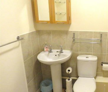 1 bedroom property to rent - Photo 4