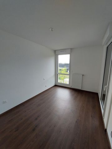 Location Appartement 2 pièces 51m² CORNEBARRIEU 31700 - Photo 3