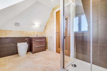 Blakes Avenue, New Malden, Surrey, KT3 - Photo 2