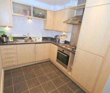 Kingfisher Meadow, Hart Street, Maidstone, Kent - Photo 4