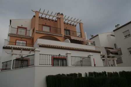 APARTMENT FOR LONG TERM RENTAL IN THE BURRIANA AREA OF NERJA - Photo 4