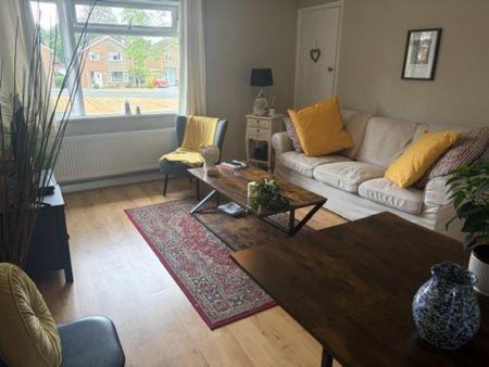 1 bedroom maisonette to rent - Photo 2