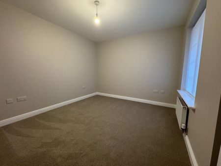 3 bedroom flat to rent - Photo 5